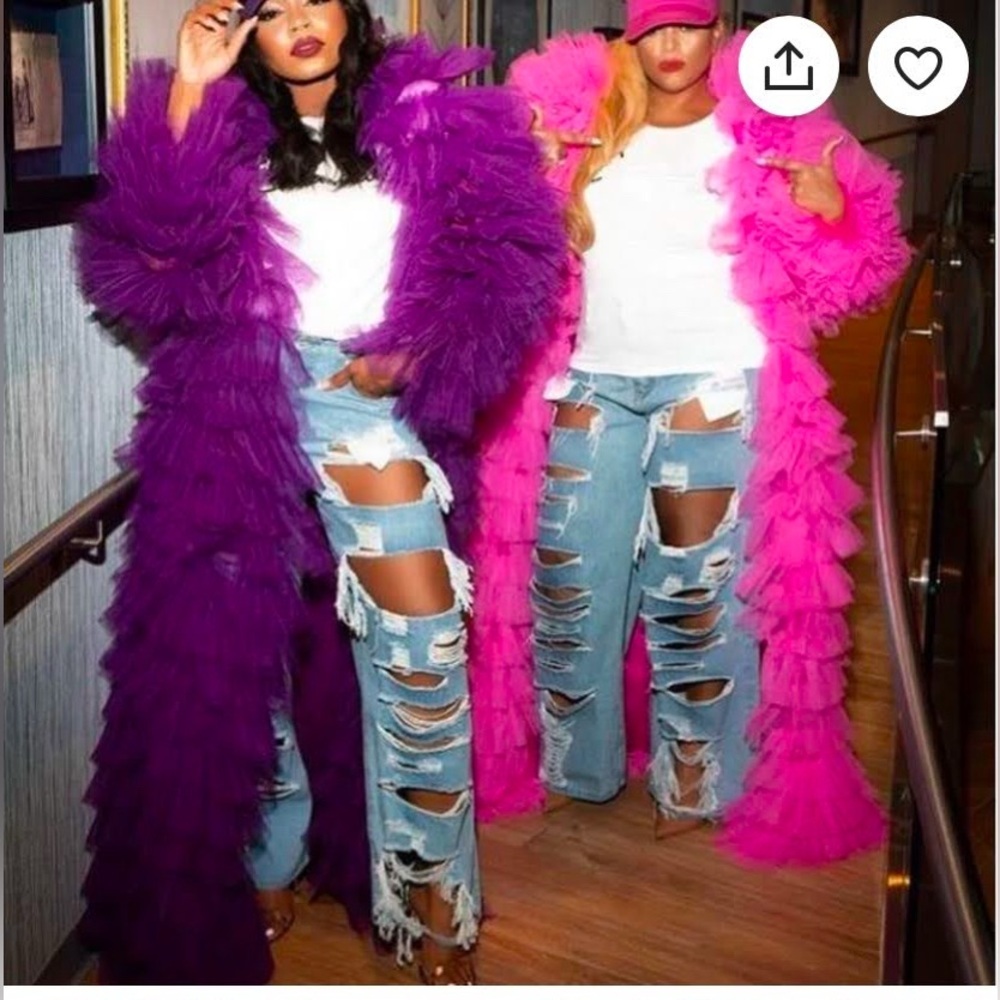 Purple tussle trench